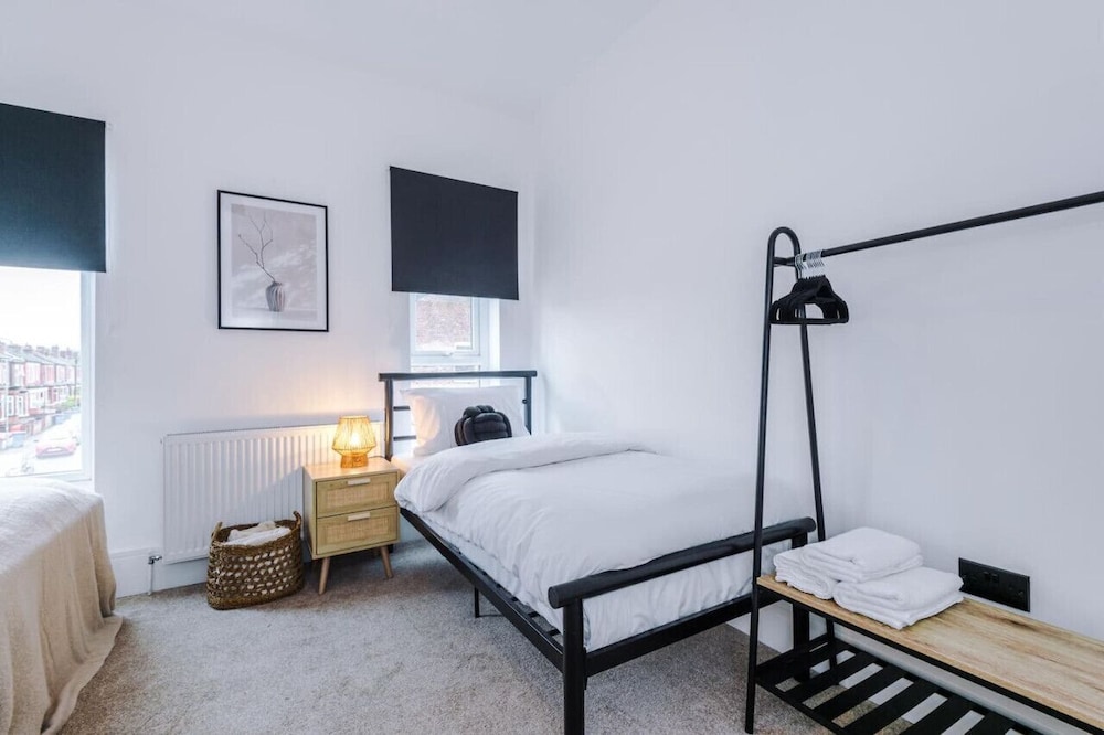 Modern & Chic Four Bedroom Home view 2