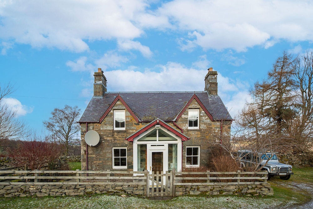 Errichel House and Cottages