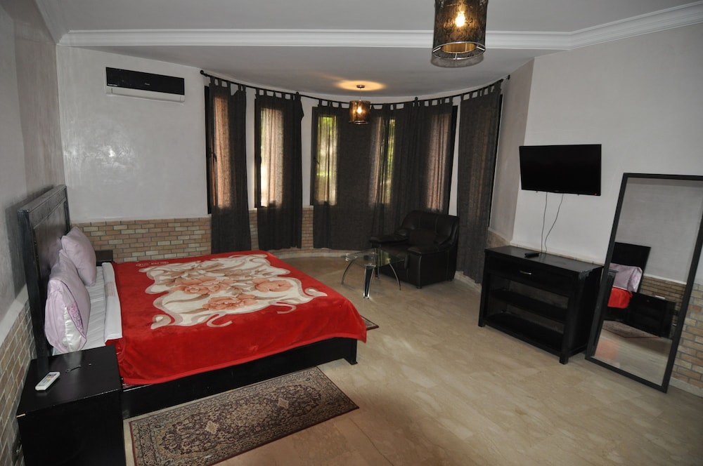 hotel room