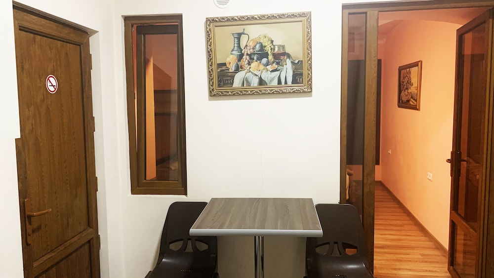 Domino Yerevan Hostel & Tours