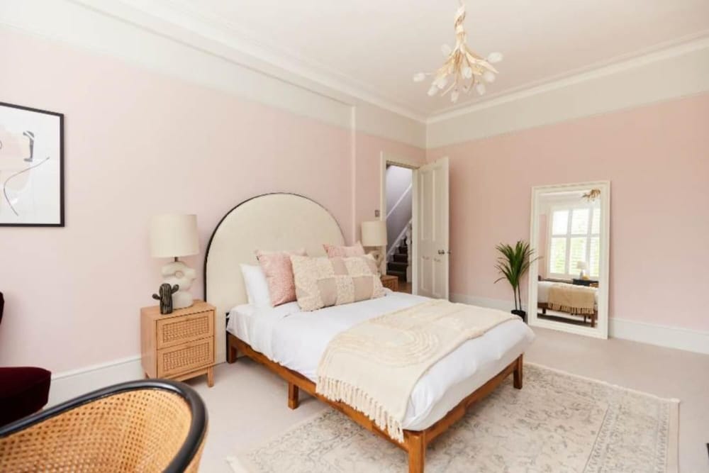 The Ealing Space - Classy 5bdr House With Garden and Parking