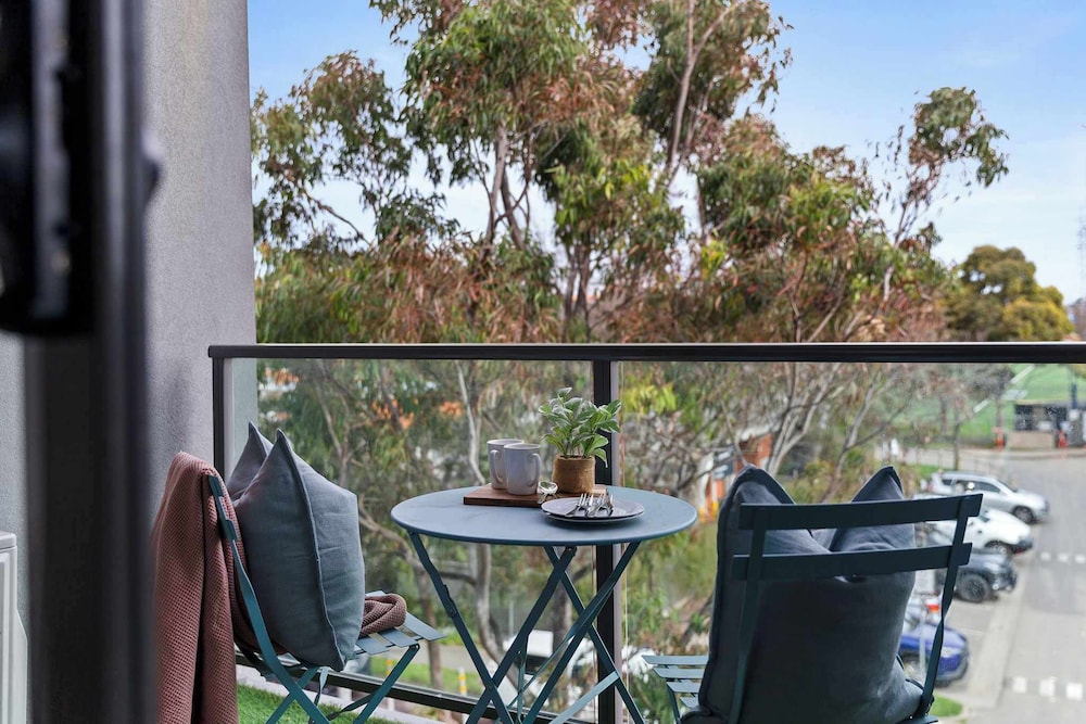 A Cozy Apt Near to Flemington Races, Free Parking