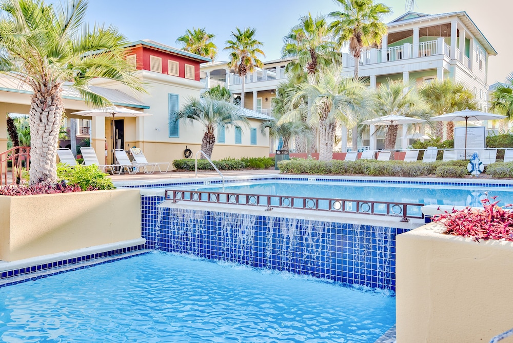 Villas of Seacrest Beach on 30A by Panhandle Getaways