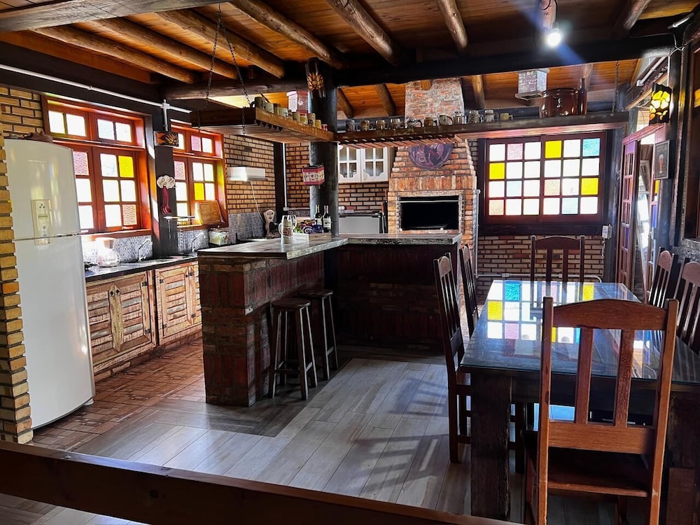 Bangalô House - Praia do Rosa SC