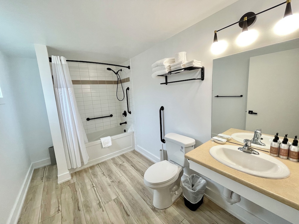 Ucluelet Wildwood Inn