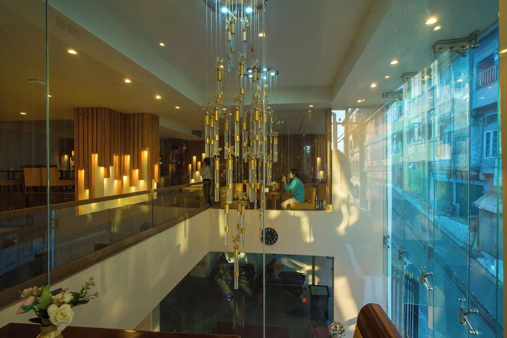 Emerald Hotel