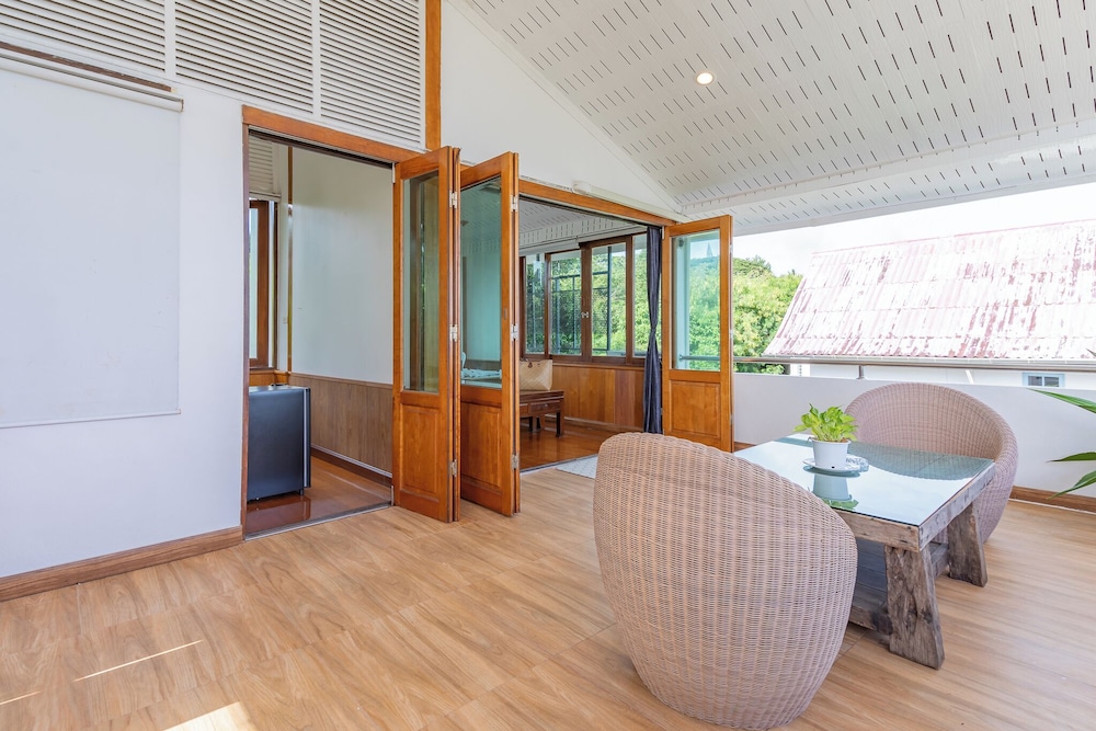 Luxurious 5-bedroom Pool Villa in Heart of Patong, Phuket