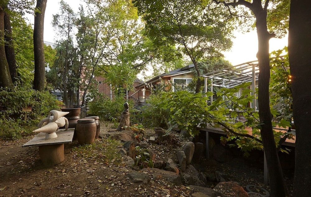 Jiwoljang Guest House, Seoul - 11