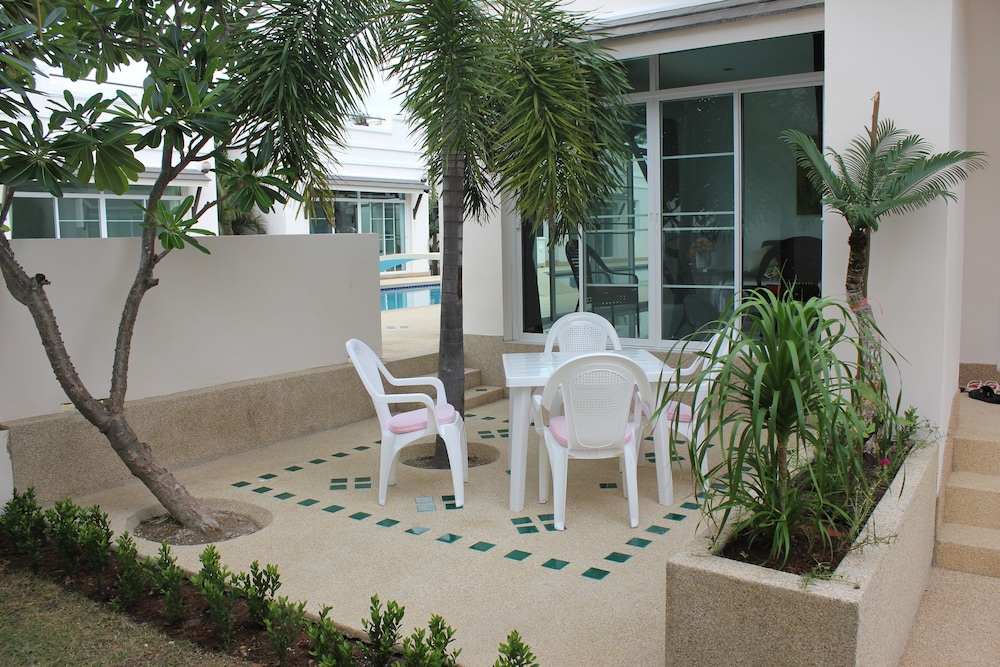 Talay Tara Resort