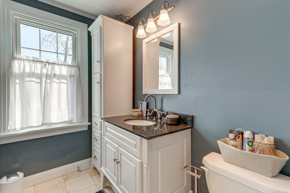 Charming Connecticut Retreat Near Museums Hiking - Property Image 1