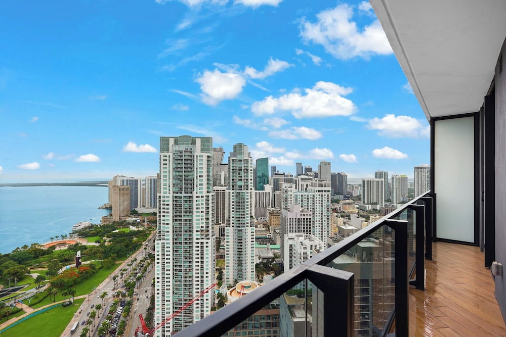 Amazing Bayside View from Condo