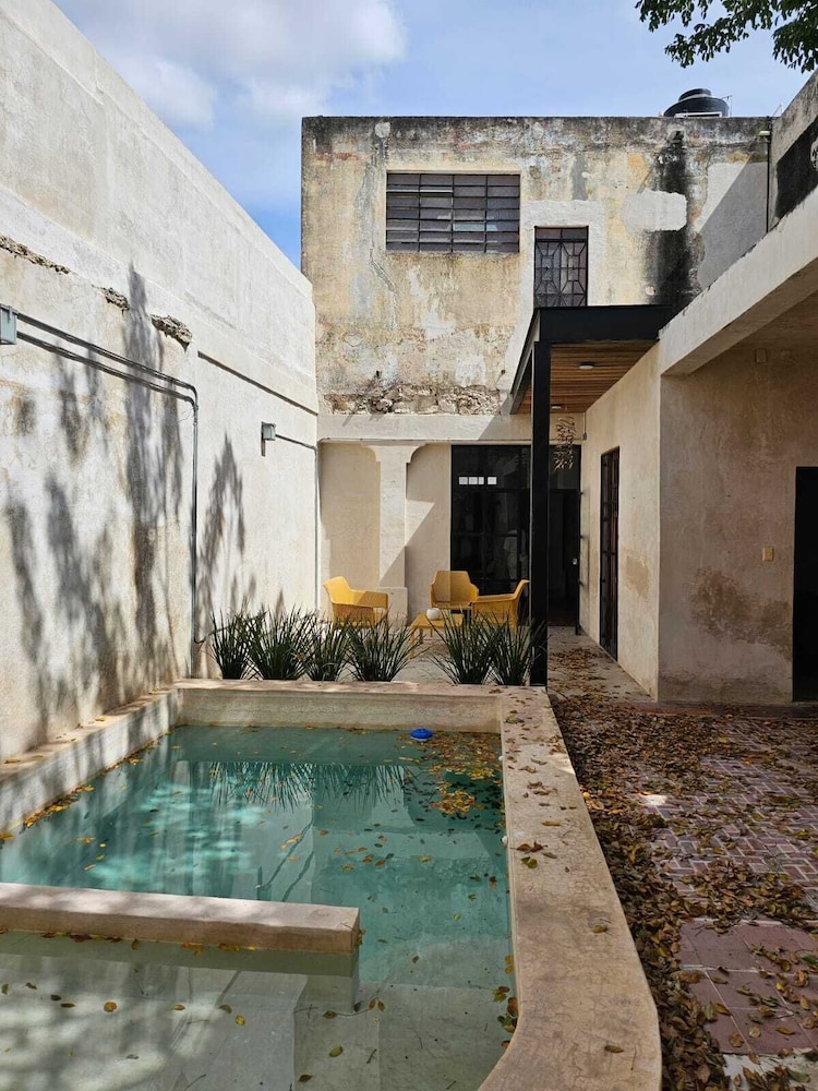 Casa con Piscina Nido Rosa