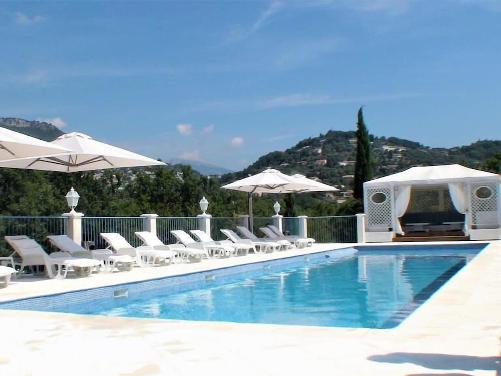 B&B With Charm - Quiet With Kitchen & sw Pool