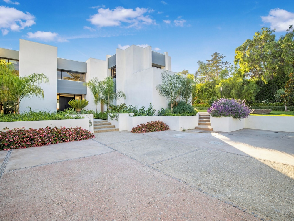Morning View Malibu - Malibu Masterpiece in the Making w/ Views & Beach Access