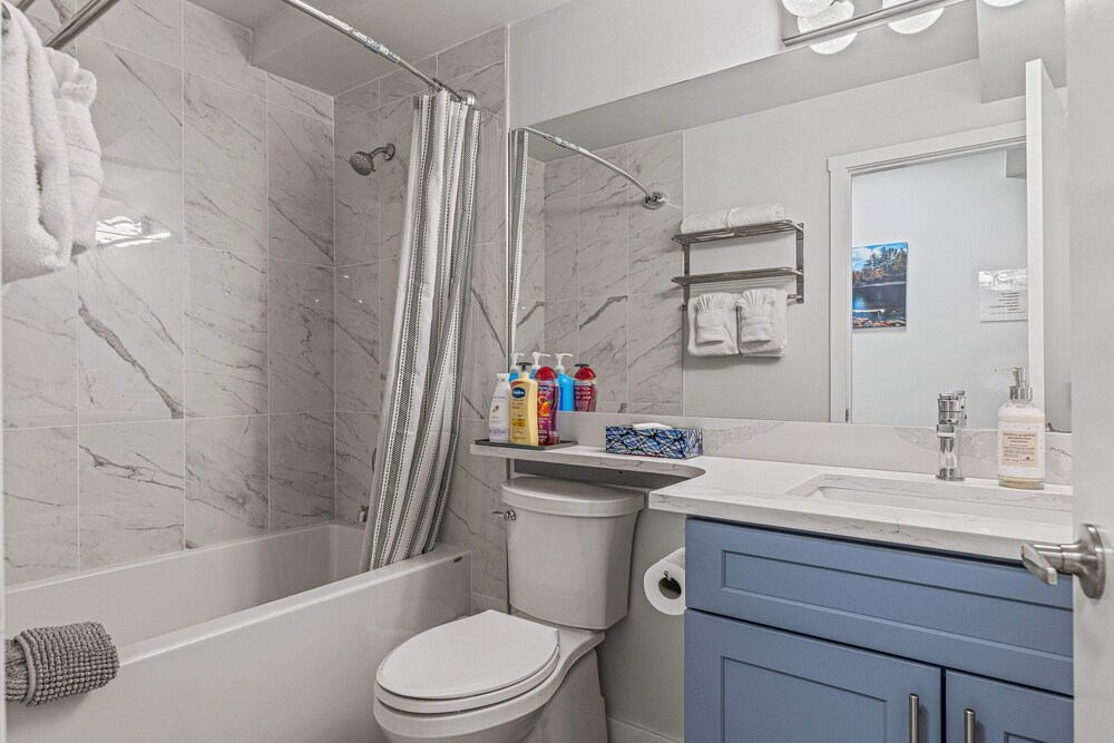 Skyline 205 Mountain View Townhouse-AC-Heated Pool-Hot Tub