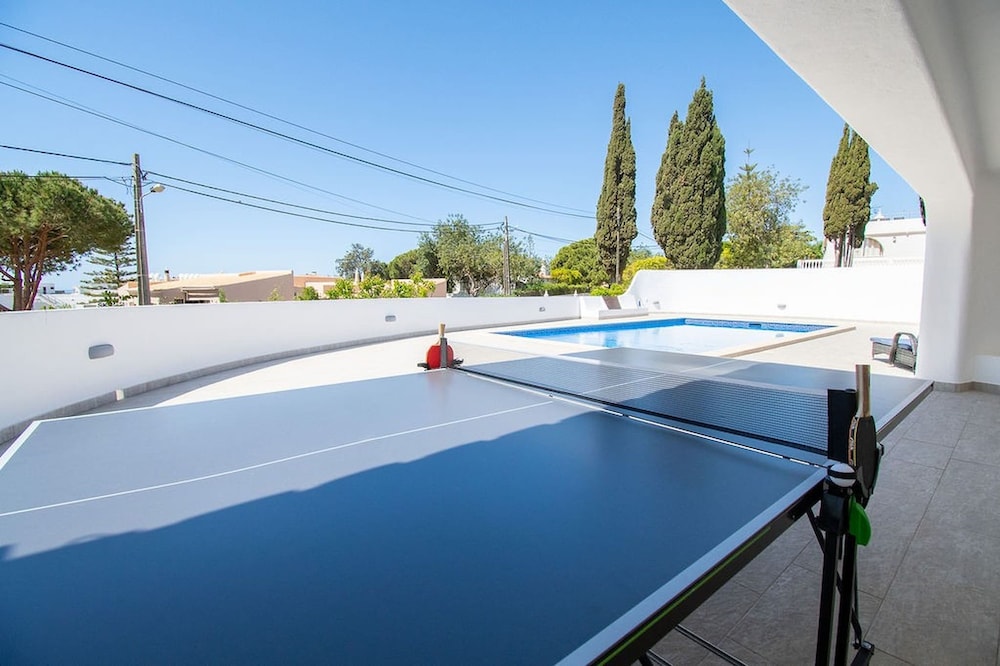 Lavanda Magnificent Five Bedroom Villa in Carvoe