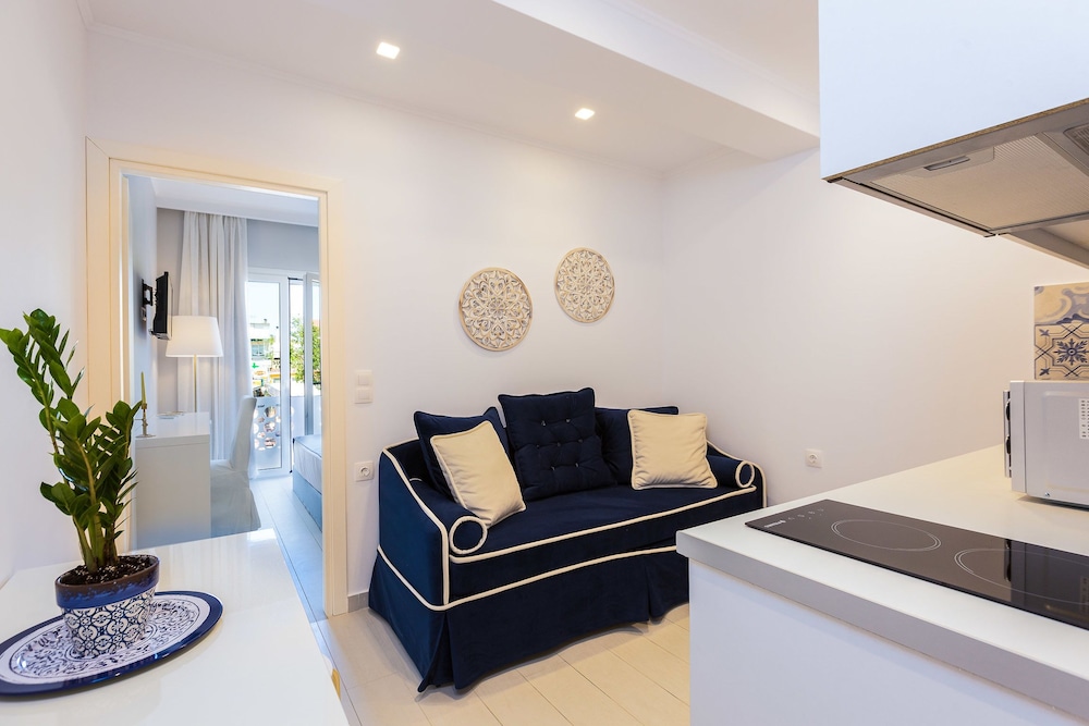 Georgioupolis Plaza Suites
