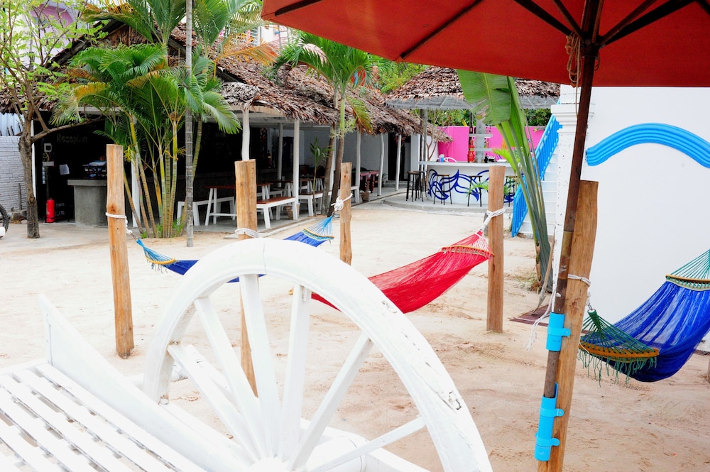 Kafu Hostel & Pool