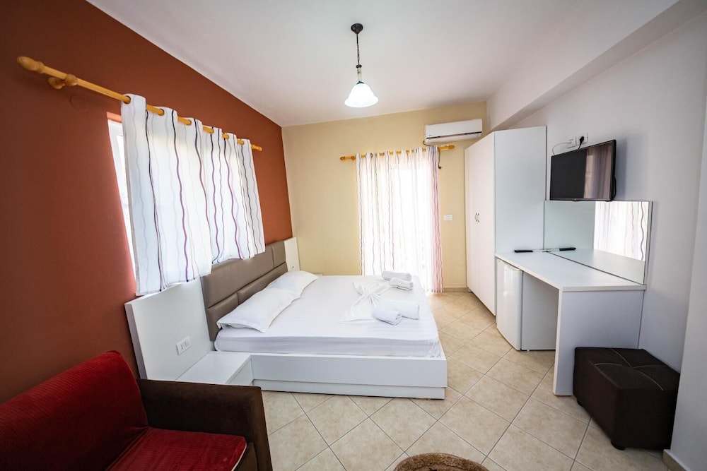 Ideal Aparthotel