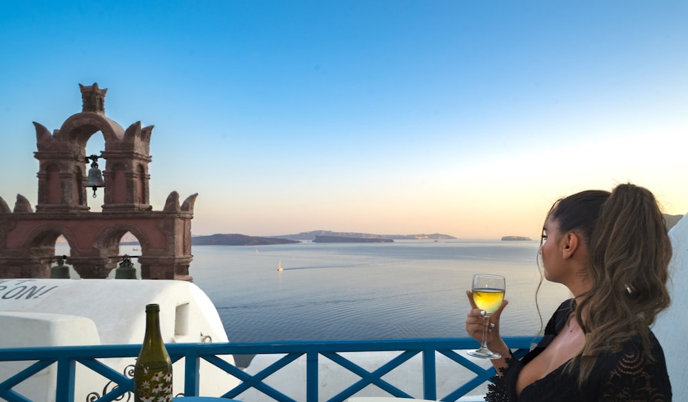 Santorini Paradise