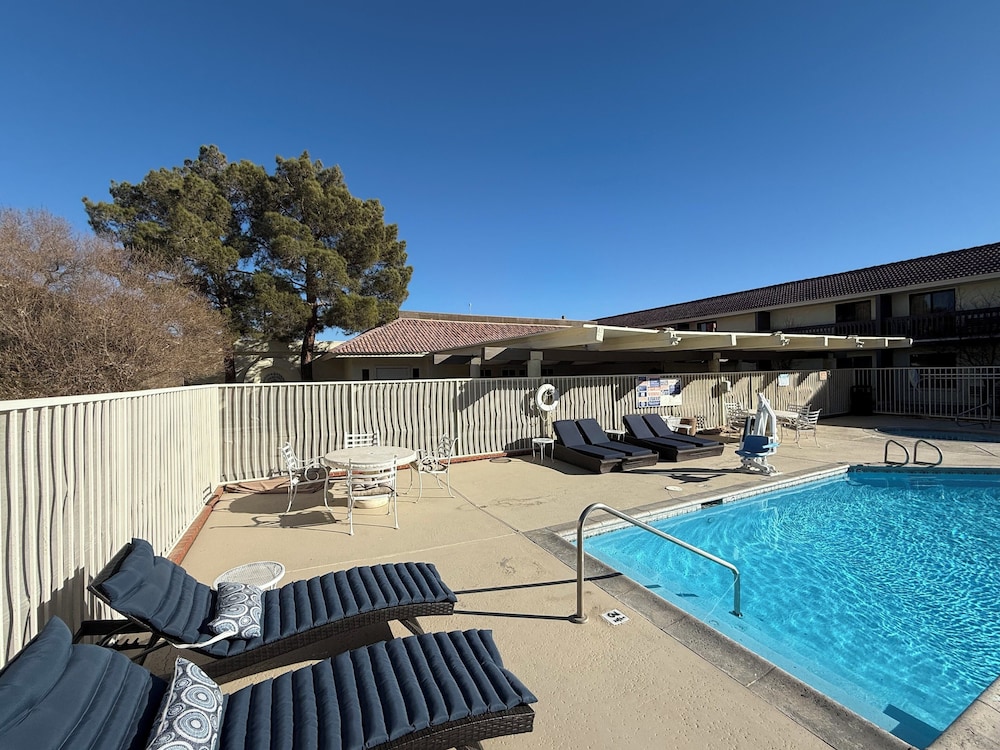 Red Roof Inn Ridgecrest