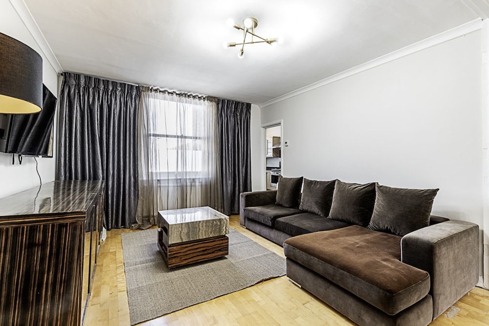 Notting Hill Charm Apartment