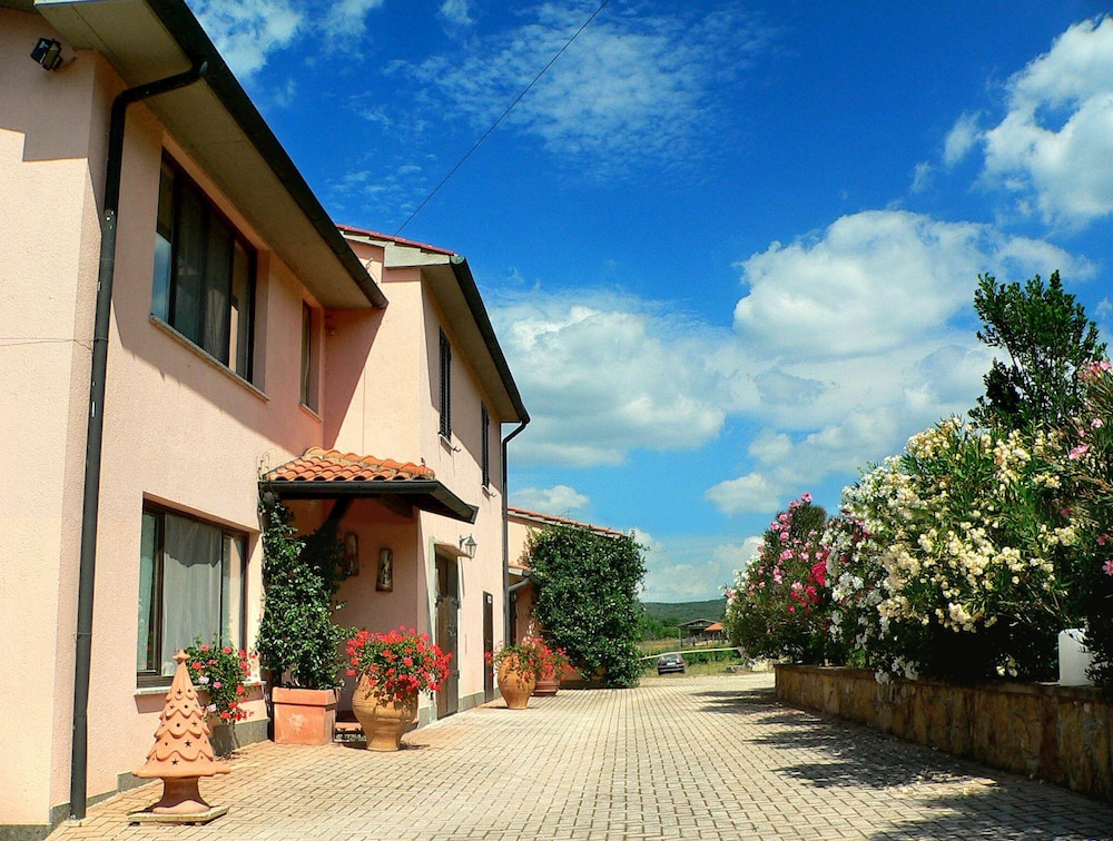 Borgognano Farm House