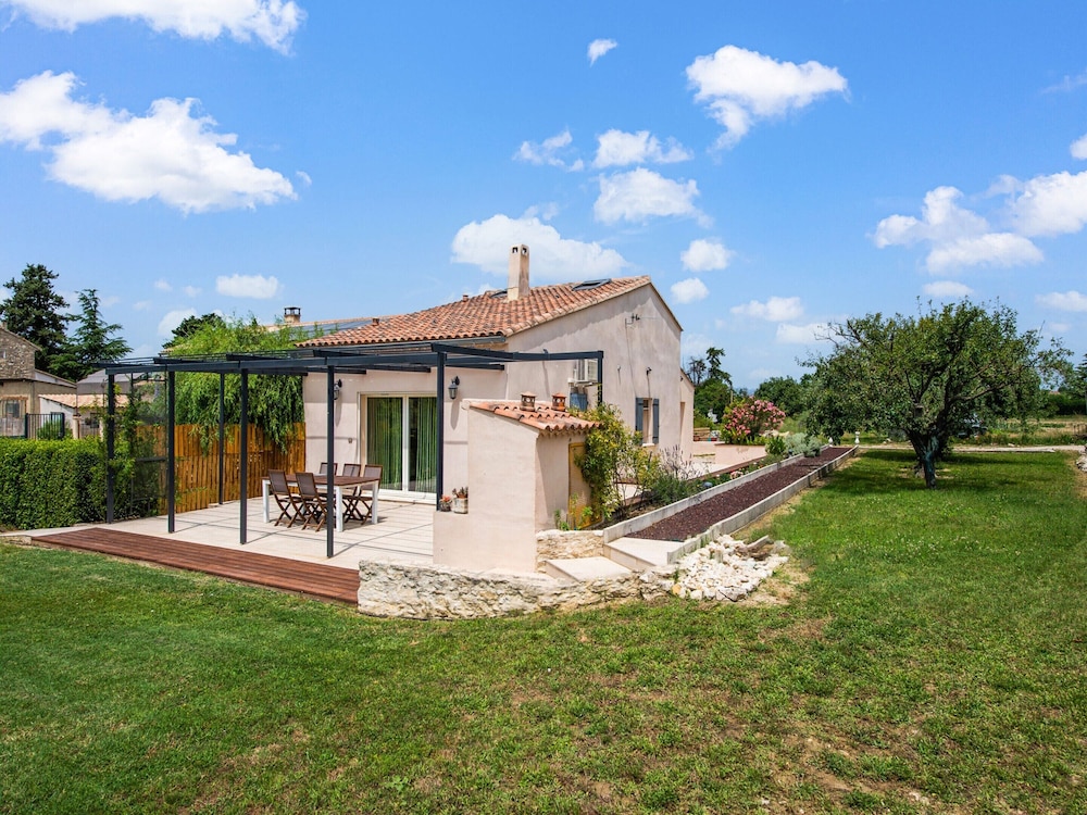 Holiday Home in Vaucluse Near Mont Ventoux view 4