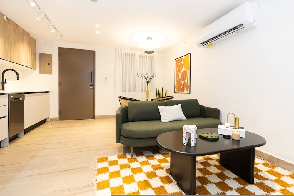 The Stallion by Acomodo Casco Viejo-top Location