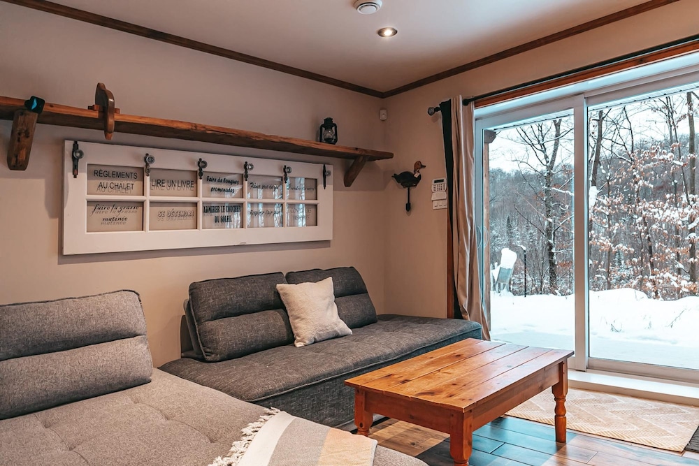 The Pika - Beautiful Mountain-top Cottage With 23 Acres of Private Land With Hiking