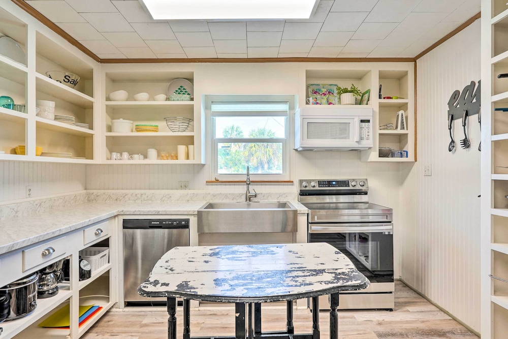 Gulf Views & Beach Access: Pet-friendly PCB Home