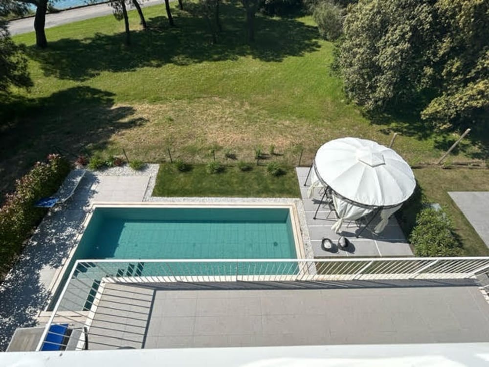 Stunning Villa With Pool and Lagoon View