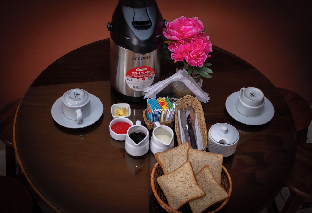 Hostal Keros Inn