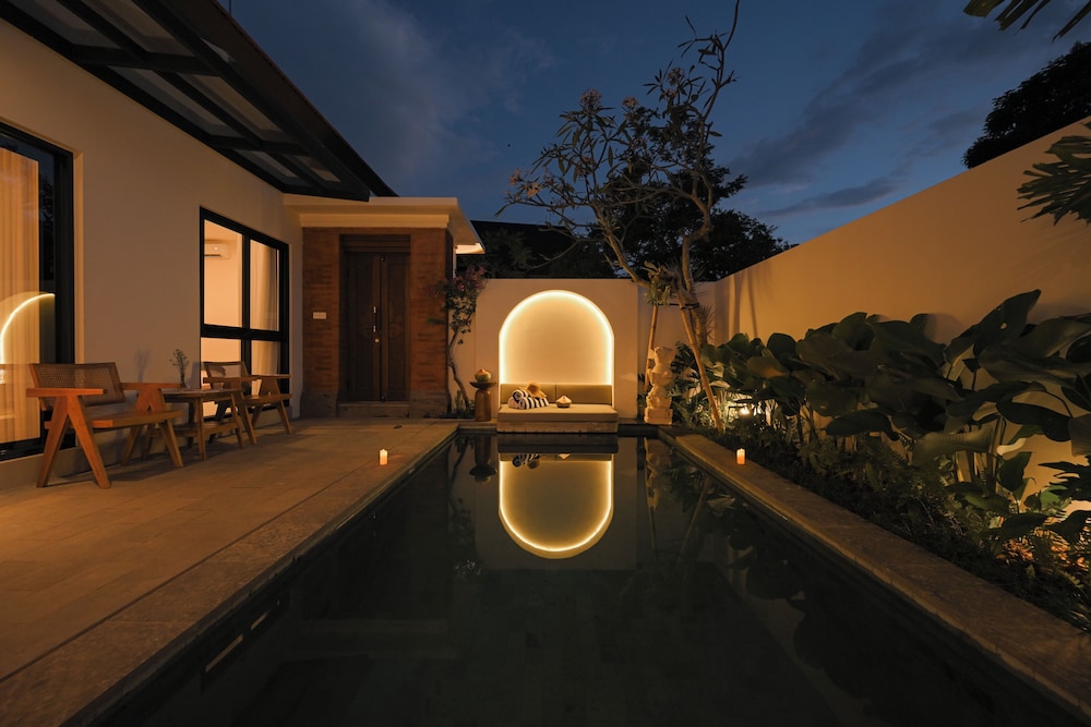 The Ardana Residence