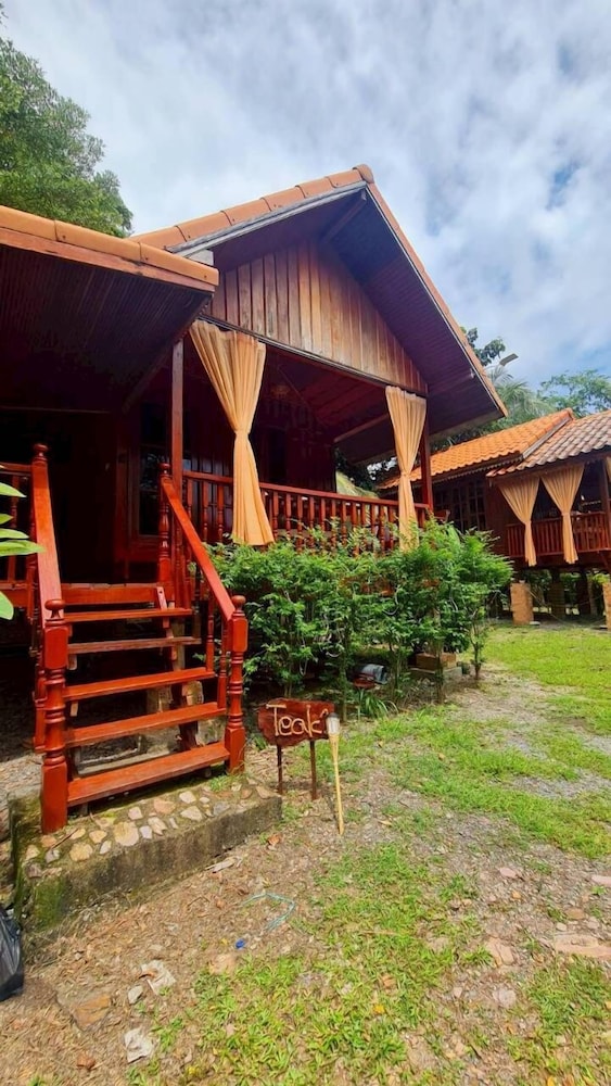 Teak House Lanta