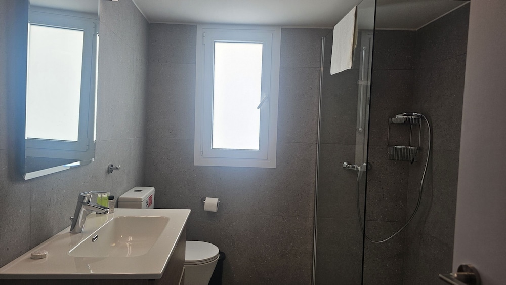 92 NIC - Stay Hydra Comfort Apartment