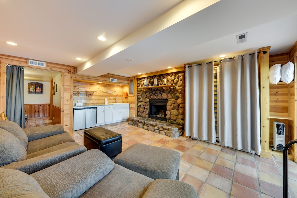 Waterfront Fox Lake Vacation Rental w/ Fire Pit! - Property Image 26