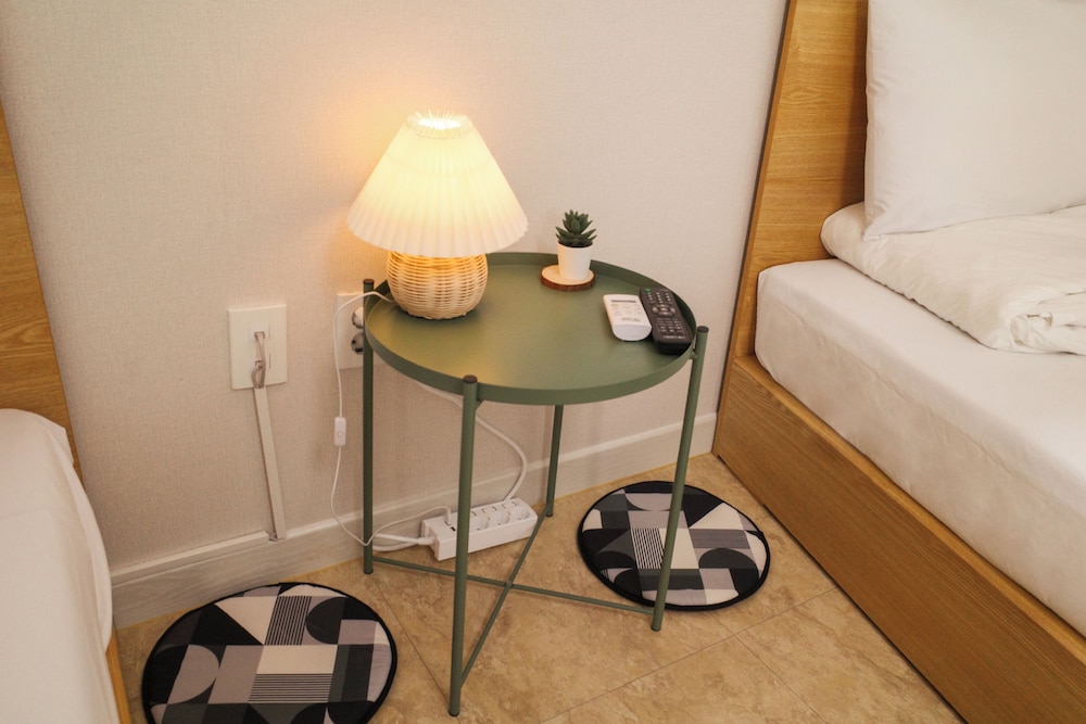 Starria Hostel foreign guest only 31