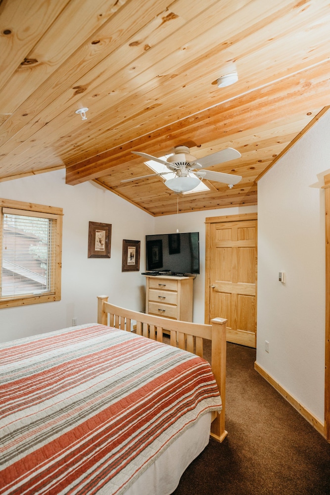 Estes Park Condos - Property Image 104