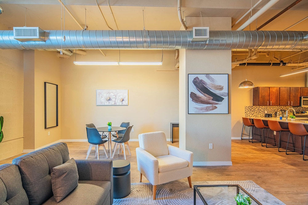ROVE LIVING/KL - The Fredrick Tempe