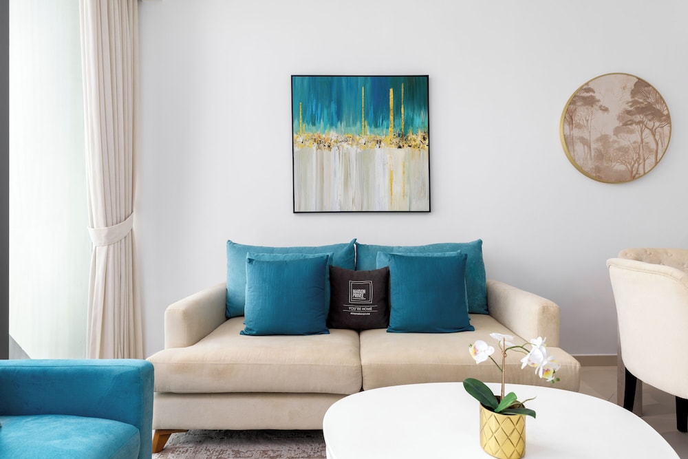 Maison Privee - Elegant Palm Retreat w/ Iconic Sea and Marina Vws