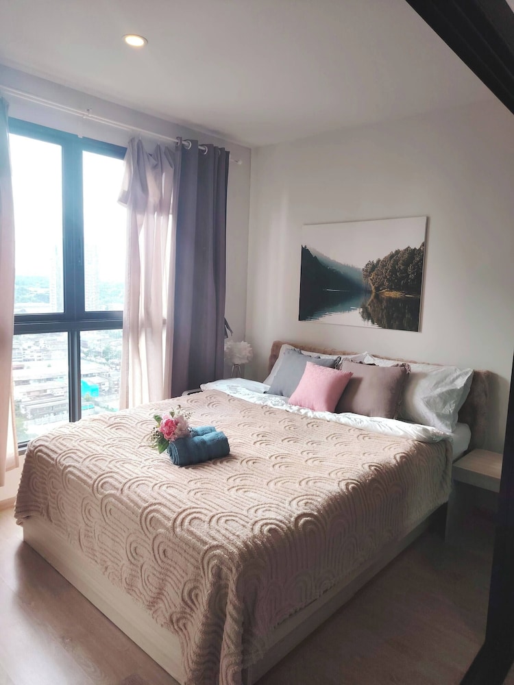 Ideo O2 Resort Condo BTS Bangna