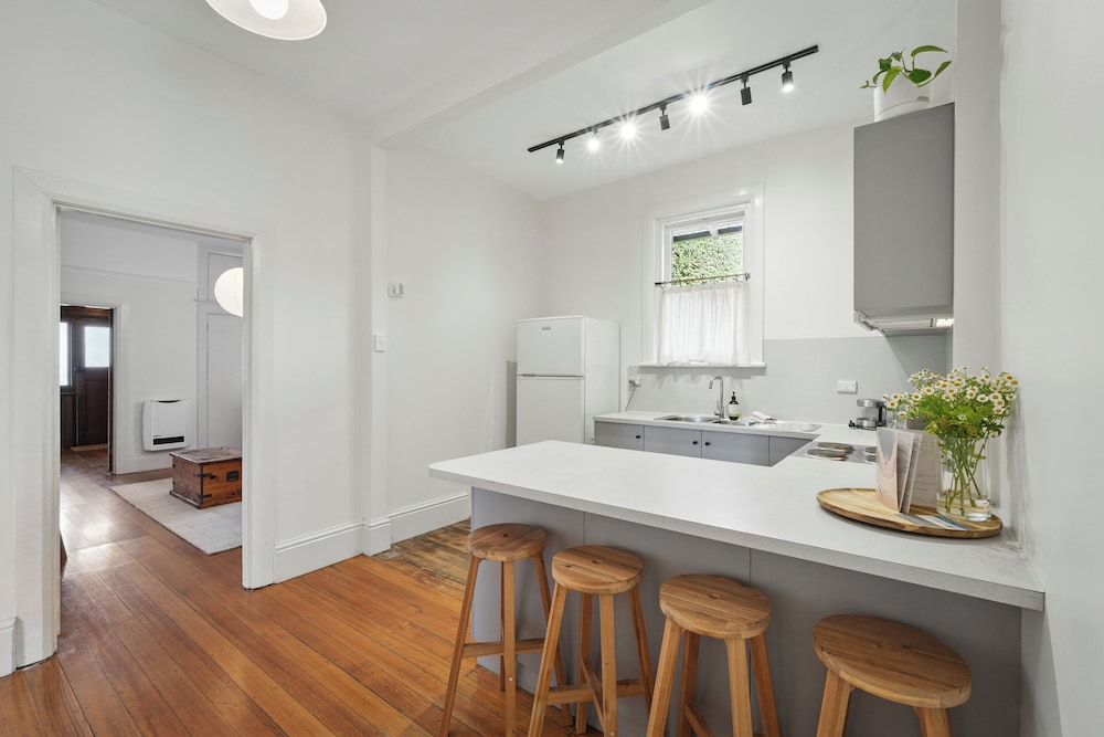 3 Bedroom House - Sandy Bay