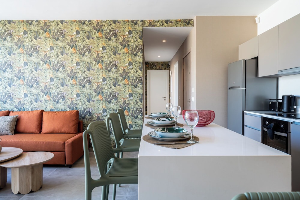 Blu Horizon - Stylish Living with Pool & Balconies in Protaras