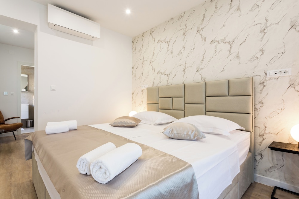 Shine of Life Luxury Rooms