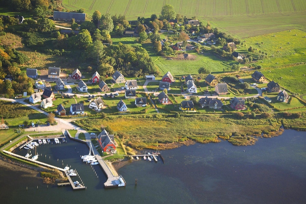 Ferienhaus Breetzer Boddentraum in Vieregge