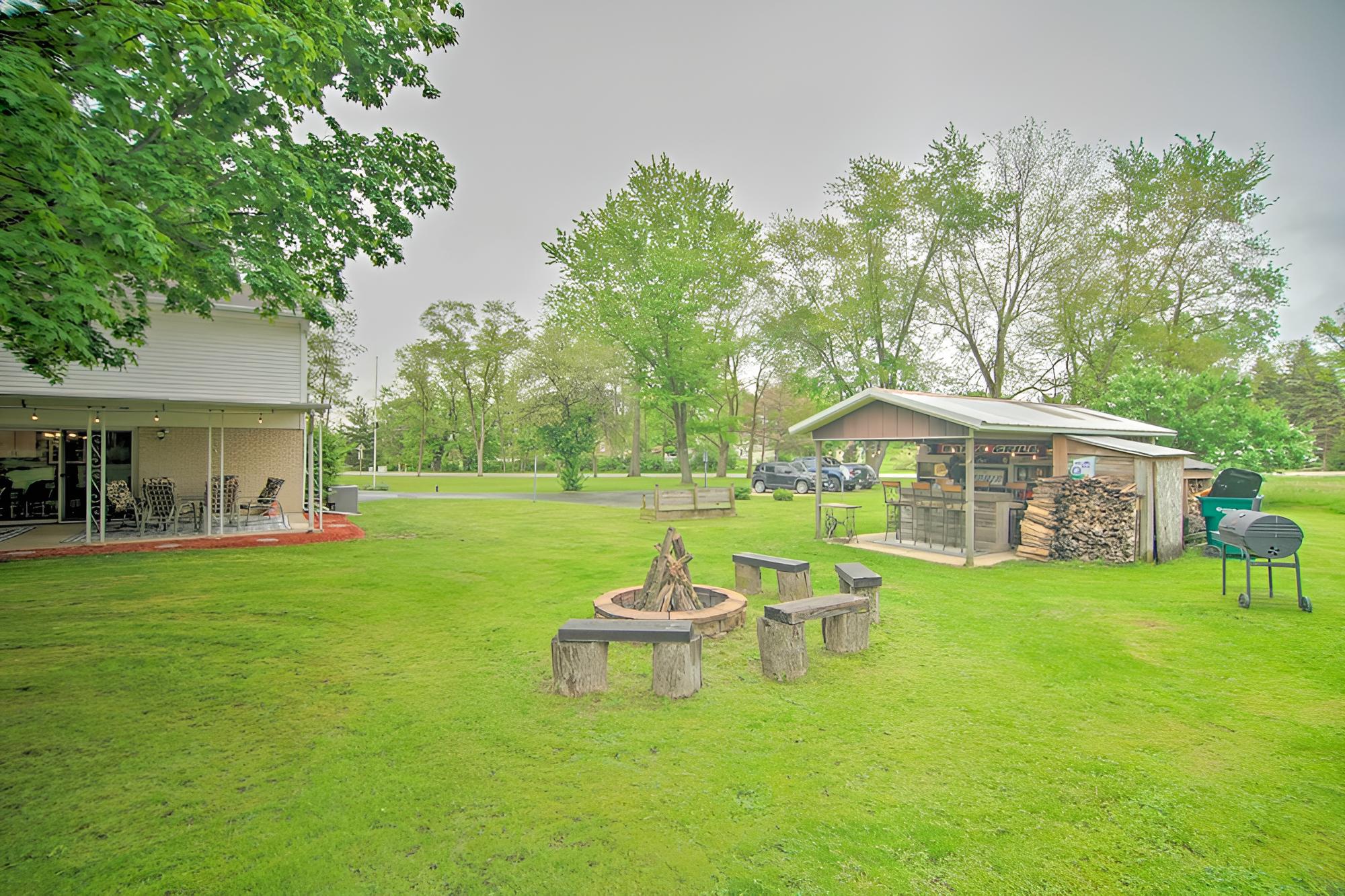 Inviting Twin Lakes Home w/ Indoor + Outdoor Bars! view 2