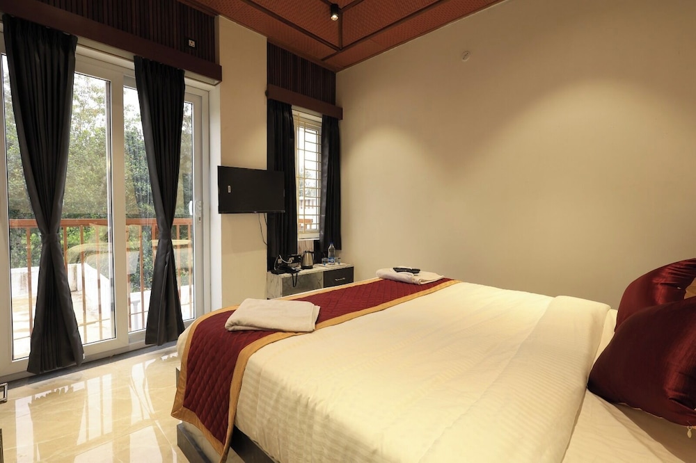 Ozone Hill Resorts