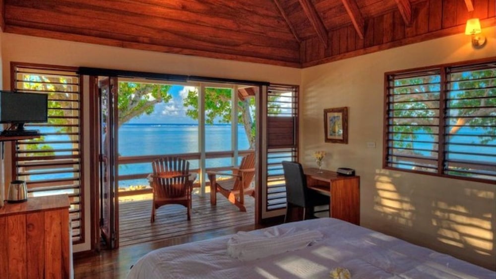 Beachfront Private Villa - view 8