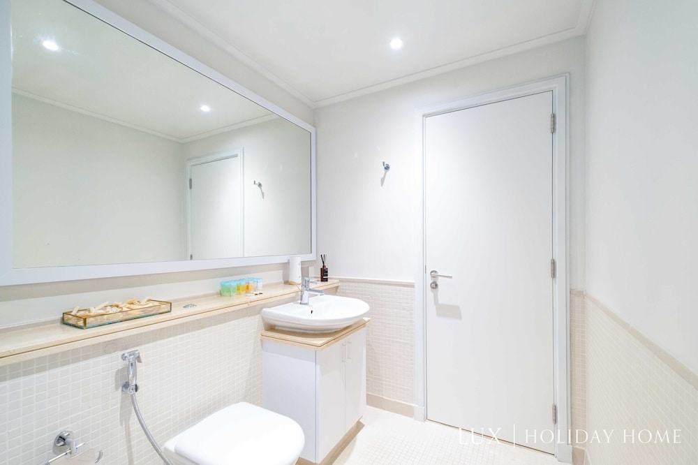 LUX  Marina Promenade Penthouse suite
